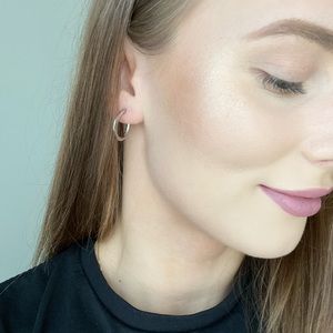 Mini hoop earrings by Halogen.